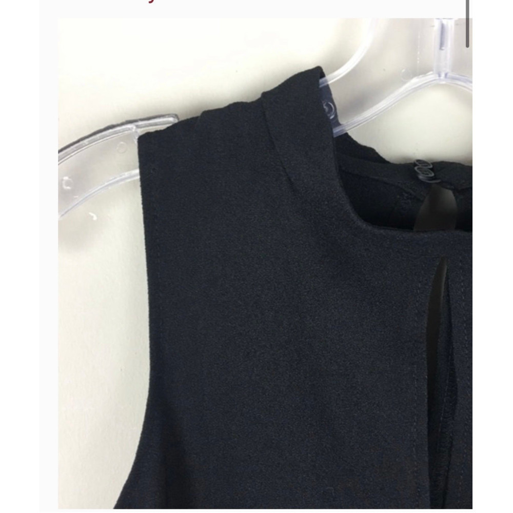 LOVE…ADY BLACK SLEEVELESS KEYHOLE DRESS - Picture 2 of 6